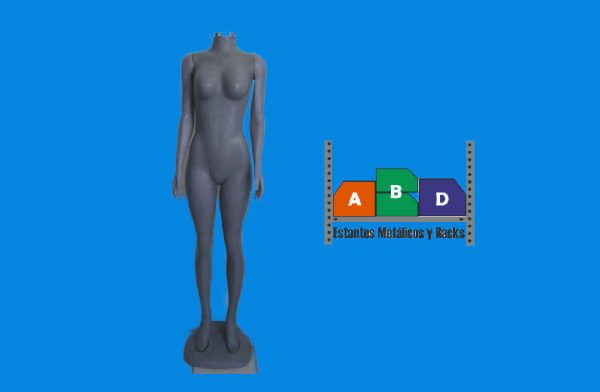 Maniquí de mujer sin cabeza